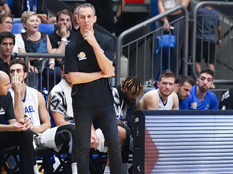 זימן את אריאל. קטש