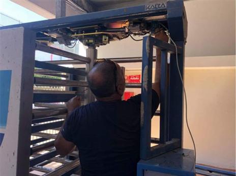 התקנת הקרוסלות בדוחא