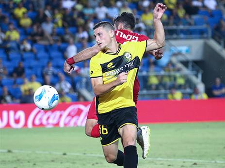 בנתניה מאמינים בו. קניקובסקי (דני מרון)