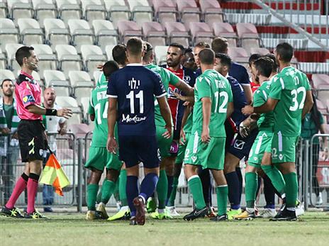 העניינים התחממו באצטדיון גרין