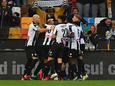 שחקני אודינזה חוגגים (getty, Alessandro Sabattini)