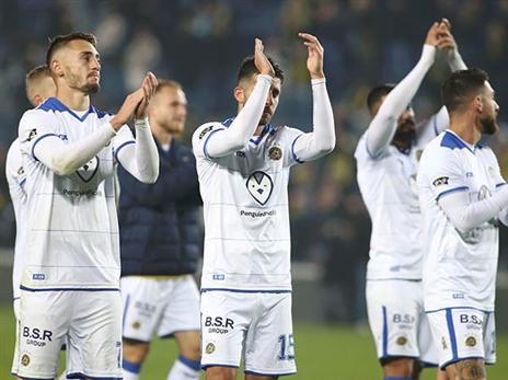 מיכה מודה לקהל, צריך גם להודות למאמנו (אלן שיבר)