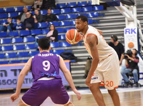 העסק מתחיל להתייצב. לונג (חן קלדרון)