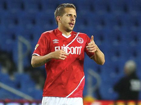 יכול לתרום מניסיונו. סאשה (אלן שיבר)