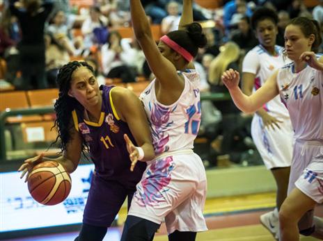 ניצחון חשוב. קליי (עודד קרני, מנהלת הליגה)