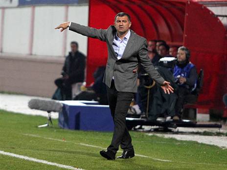 יפתח במערך הגנתי. דרסיליה (אנצ'ו)