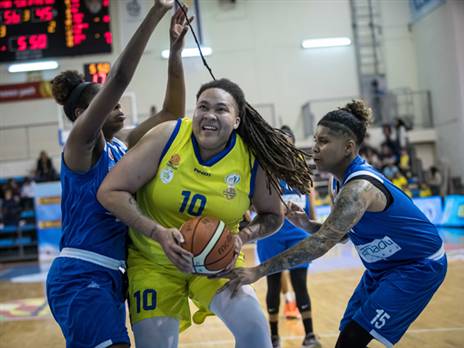 אדאמס. הצטיינה עם 24 נקודות ו-10 ריבאונדים (עודד קרני, באדיבות מנהלת ליגת העל לנשים בכדורסל)