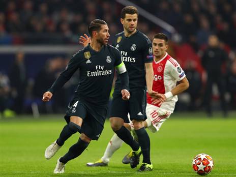 ראמוס נגד אייאקס. יחמיץ את הגומלין (Dean Mouhtaropoulos/Getty Images)