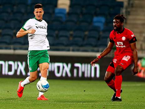 הבוז מהקהל מפריע לחלק מהשחקנים (צילום: אלן שיבר)