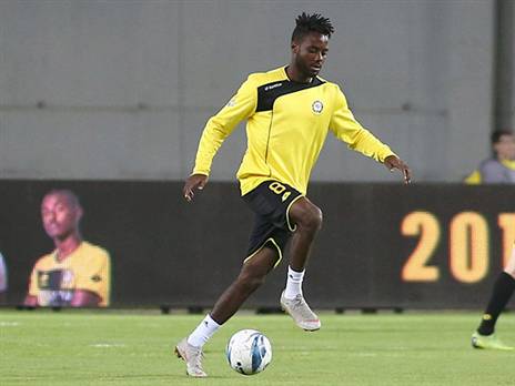 החבר החדש של חלאיילה? קוגבניה במדי נתניה (צילום: אלן שיבר)