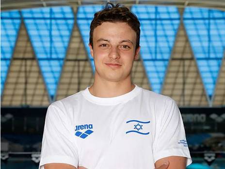 פרנקל שבר שיא ישראלי (איגוד השחיה)