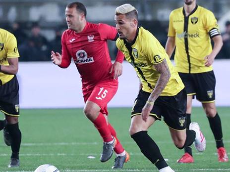 בוזגלו. האוהדים רוצים "כוכב" בקבוצה (דני מרון)