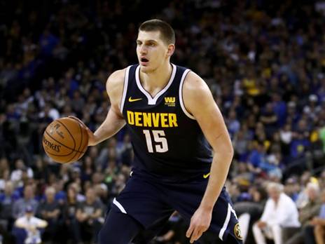 יסחוב את הנבחרת להישג? יוקיץ' במדי הנאגטס (getty)