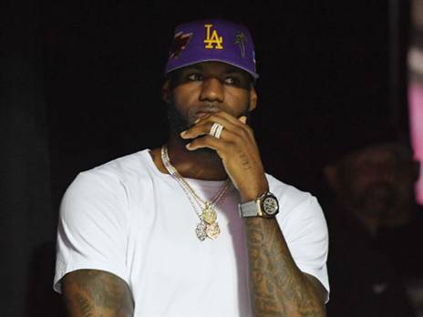 "יחתים" שחקן אחר? לברון (GETTYIMAGES)