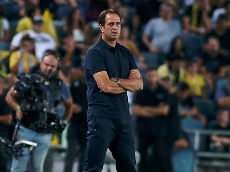 רוני לוי. לא יצרף עוד שחקן לחלק הקדמי (אלן שיבר)