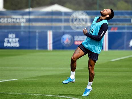 ניימאר. השאיר הריסות מאחוריו (Getty)