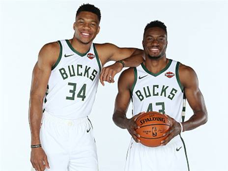 יאניס. הכל תלוי בו (getty)