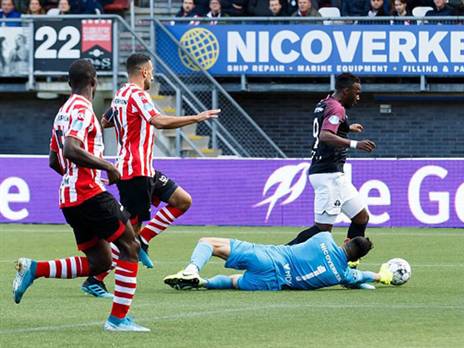 "השחקן יצר איתי את המגע"