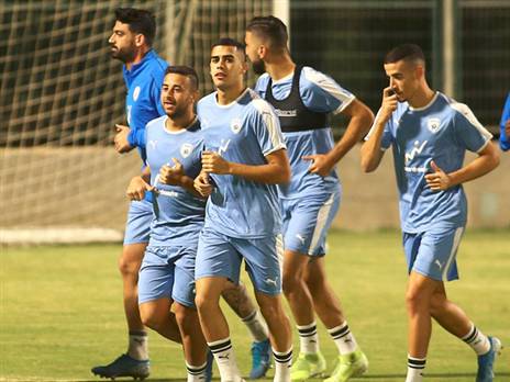 ההכנות בעיצומן (אלן שיבר)