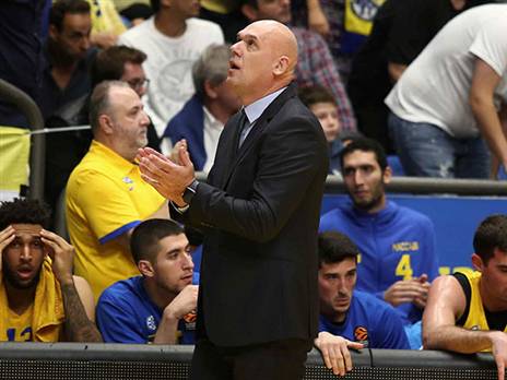 לא "החזיק" מג'ון-די. ספאחיה (אלן שיבר)