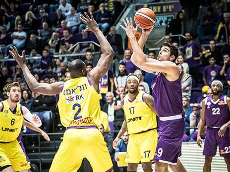 שגב עם פתיחה טובה (עודד קרני)