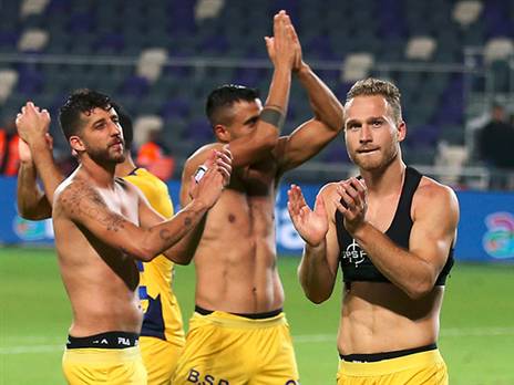 שחקני מכבי. חגגו ארוכות (אלן שיבר)