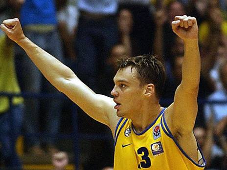 עבד קשה כי פחד להשמין (GETTY)