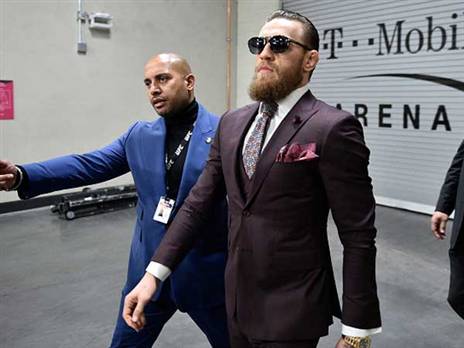 מקגרגור הגיע לעבוד (getty)