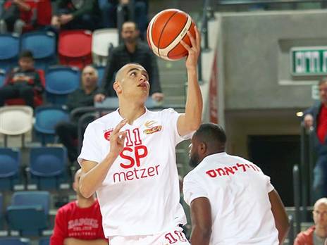 מדר. "גבוה ואתלט בשביל רכז" (מנהלת הליגה)