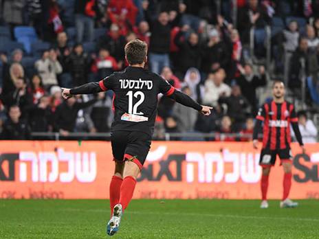 "מקדיש את השער לסבתא שלי שמתה". סילבסטר חוגג שער (צילום: אנצ'ו גוש, סוכנות ג'יני)