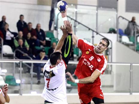 הקרב בין הפועל ראשל"צ לקריית אונו (צילום: הדר ואן קולא, איגוד הכדוריד)