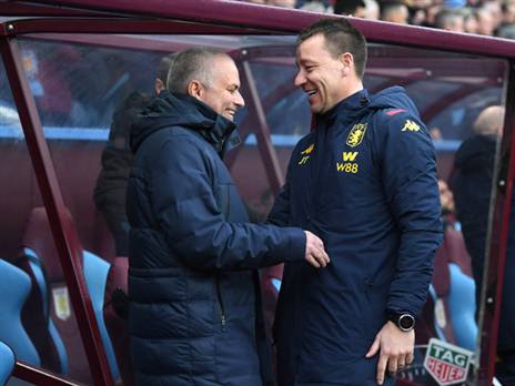 מוריניו וטרי מחליפים חוויות לפני המשחק (Getty)