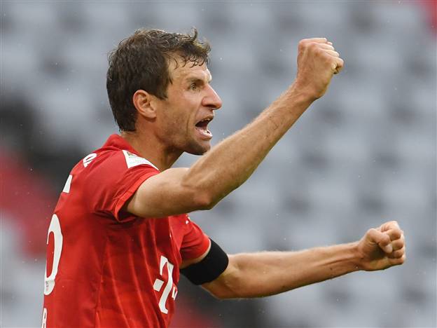 מולר חוגג נגד פרנקפורט לפני שבועיים (Getty)