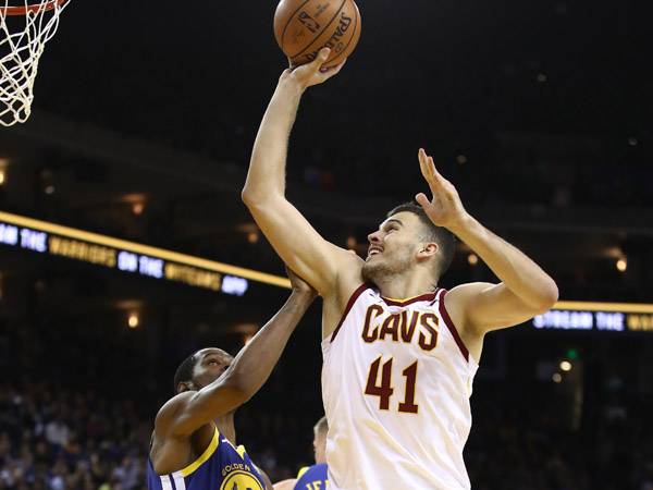 במי ז'יזיץ' יבחר? (GETTY)