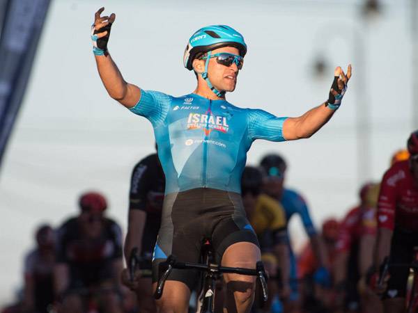 עשה כבוד, איינהורן (מריו סטיל באדיבות ישראל סטארט אפ ניישן)