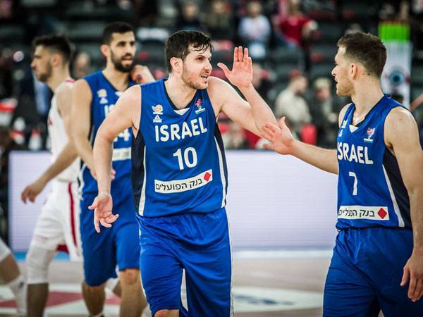 לקראת האתגר הבא. פניני (FIBA)