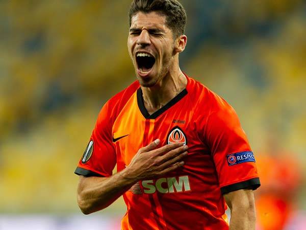 סולומון במדי שחטאר. "חולם להיות שחקן משמעותי בנבחרת" (getty)