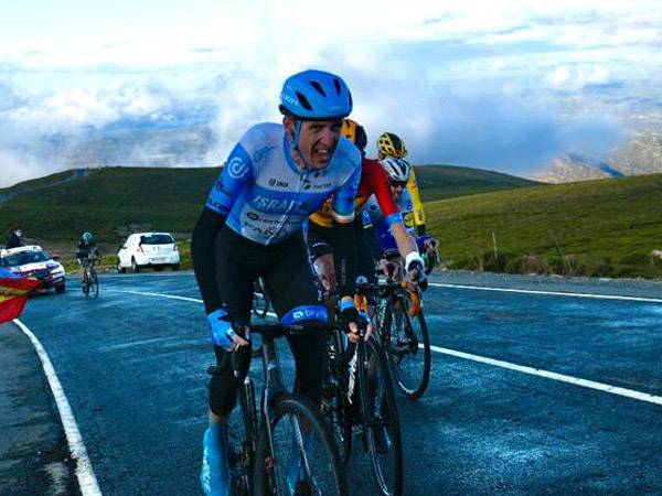 יסיים רביעי, מרטין (נועה ארנון)