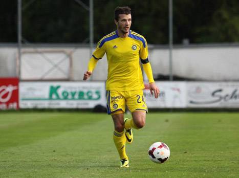 גם בימי איביץ' מכבי ת"א ניסתה לצרף את רוקאביצה. האוסטרלי בימיו במבחנים בצהוב (האתר הרשמי של מכבי ת"א)