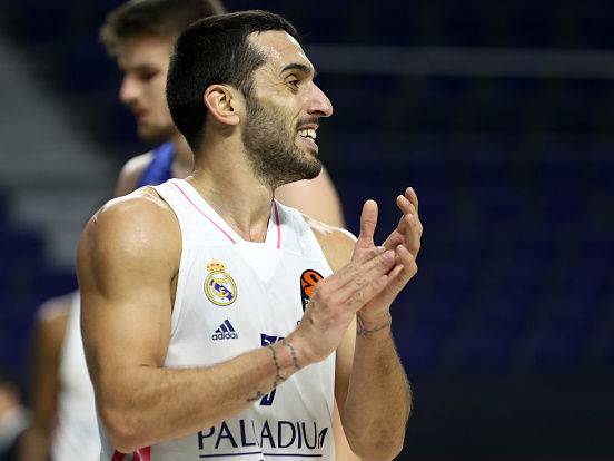 קמפאסו חוגג, בקרוב עשוי לעזוב לארה"ב (getty)