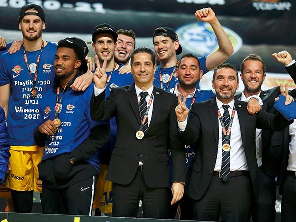 ספרופולוס, תואר ראשון לעונה הושג (אלן שיבר)