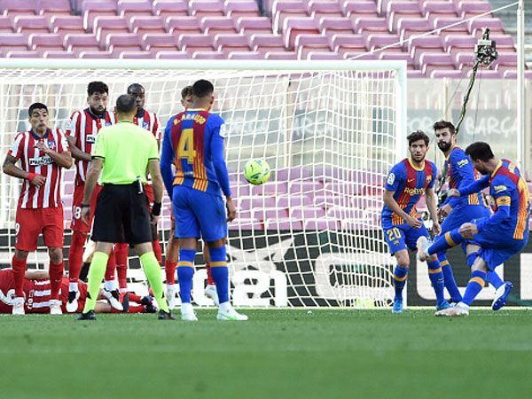 הבעיטה של מסי. לא היה רחוק (getty images)