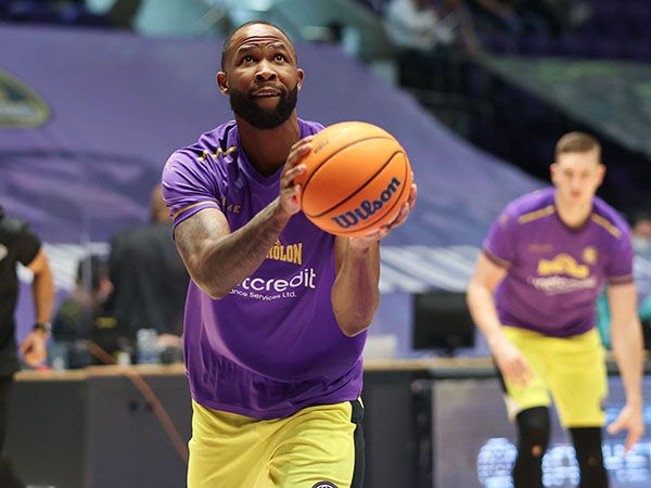 ג'ונסון. חולון תסתדר בלעדיו? (דני מרון)