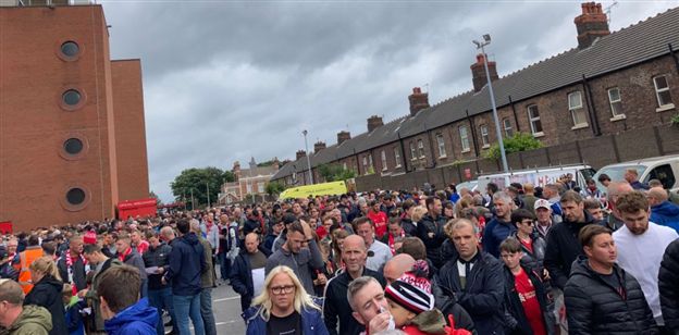 התורים בכניסה (Getty)