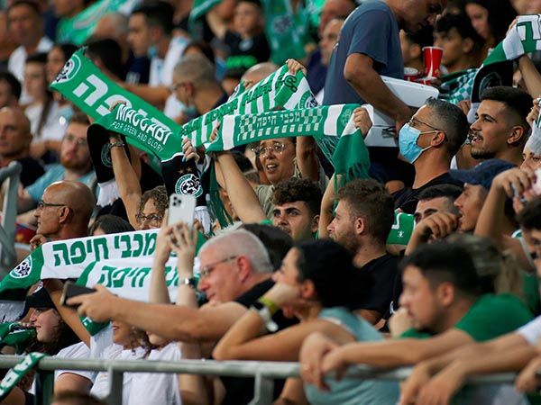 "לא נשתוק". הקהל הירוק עצבני (אלן שיבר)