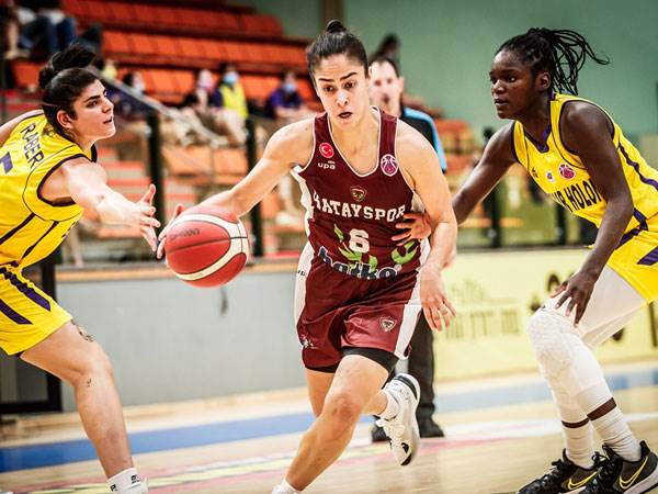 (FIBA)