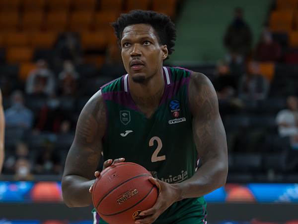 תומפסון. המגעים נמשכים (Getty)