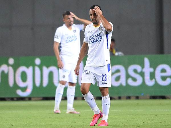 יותר הפסדים תחת ואן לוון מאשר תחת דוניס (ברני ארדוב)