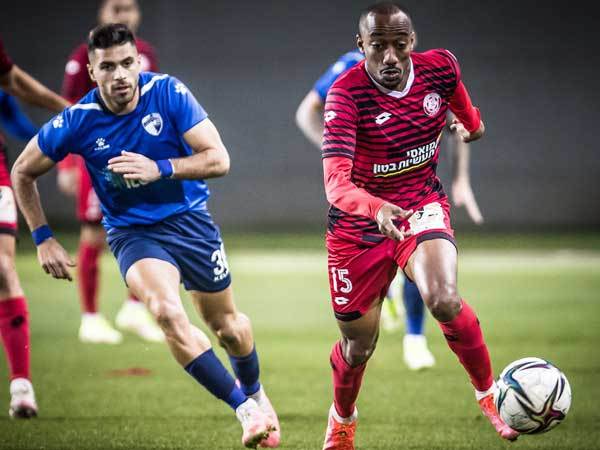 מנשה זלקה. ניסה להרגיע את האוהדים (עודד קרני)