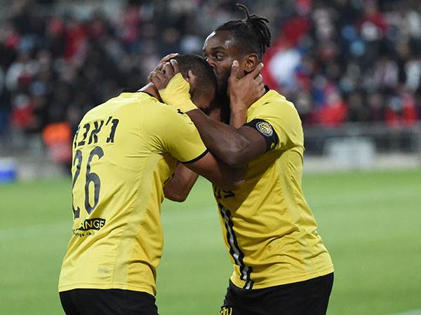 חגגו שער נהדר. אברהם וג'אבר (ברני ארדוב)